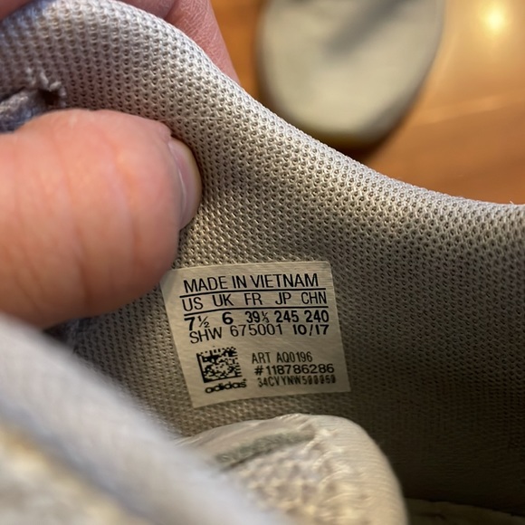 ADIDAS Boost DIE WELTMARKE - Picture 6 of 7